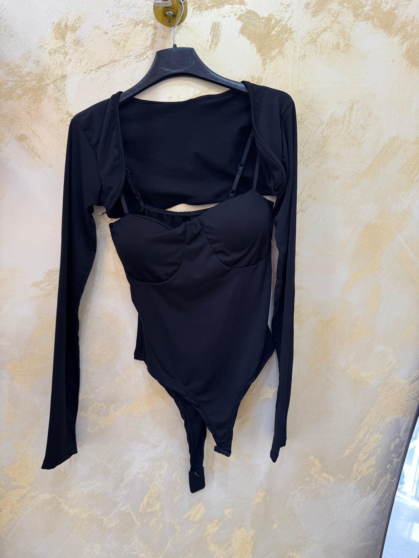 Body con copri spalle